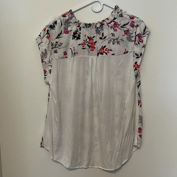 Daniel Rainn Blouse White with Red & Pink Flowers Size 1X Women's - Picture 2 of 4